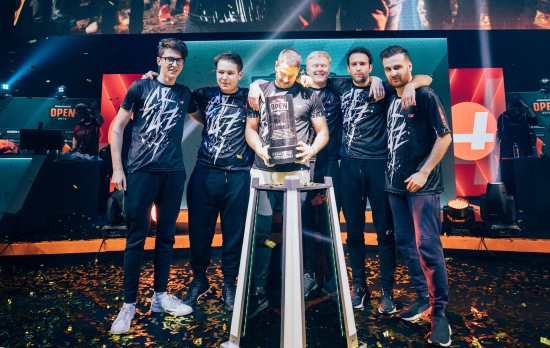 英雄联盟忍界大战卡卡鸡操作拉满，Letme吓坏了